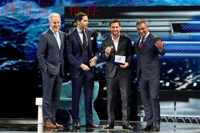 重磅!莱万或加盟迈阿密,梅西苏亚雷斯迎来最强搭档 重磅!莱万或加盟迈阿密,梅西苏亚雷斯迎来最强搭档